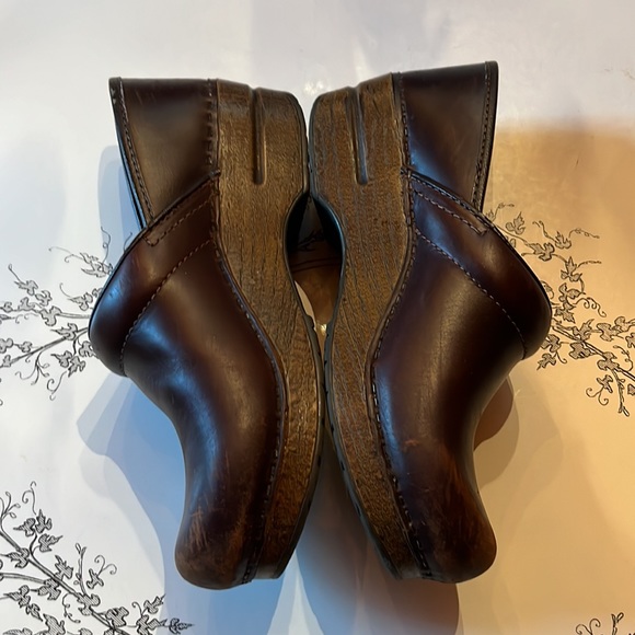 Dansko Brown leather clogs. Size 39. - Picture 4 of 7